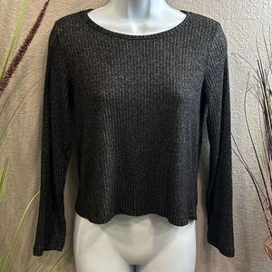 #105 Old Navy Long sleeve ribbed, top, size large ￼